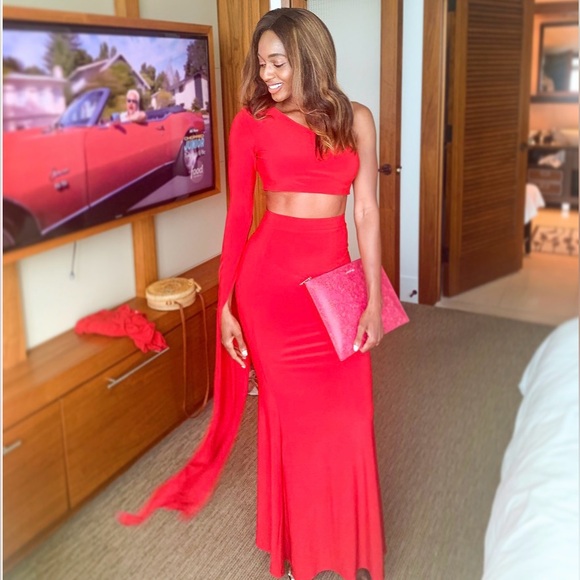 Club L London Dresses & Skirts - Elegant Red One-Shoulder Skirt Set